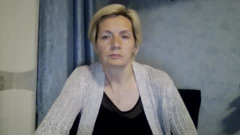 Snapshot of irinaa_x chatting on 07-12-26, 08:44 irinaa x online show from 07-12-26, 08:44