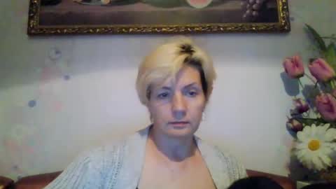Snapshot of irinaa_x chatting on 07-26-26, 06:15 irinaa x online show from 07-26-26, 06:15