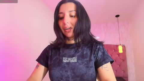 iris_77 online show from 10-20-25, 06:52