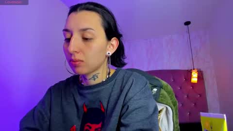 iris_77 online show from 11-21-25, 11:31