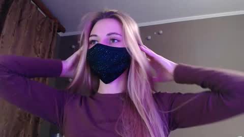 Lily online show from 10-29-25, 03:47