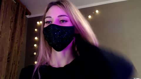 Lily online show from 11-29-25, 05:16