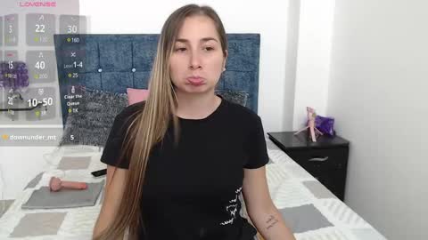 Snapshot of iris_love18 chatting on 12-15-24, 04:48 IRIS online show from 12-15-24, 04:48