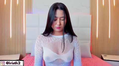 Snapshot of iris_thompson chatting on 11-06-25, 12:55 Iris online show from 11-06-25, 12:55