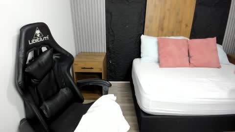 Iris online show from 02-19-26, 12:12