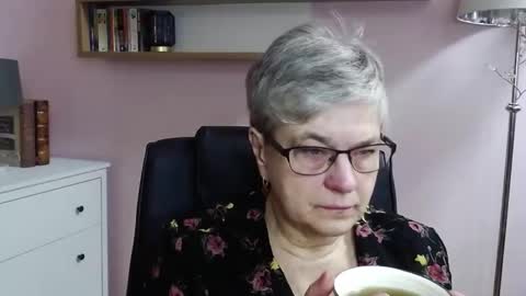 I R I S online show from 12-23-24, 07:28