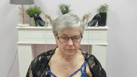 I R I S online show from 01-09-26, 07:11