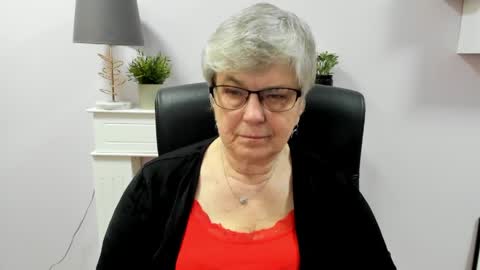 I R I S online show from 04-24-26, 07:44