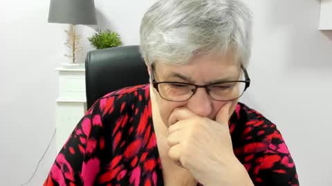 I R I S online show from 05-27-26, 06:32
