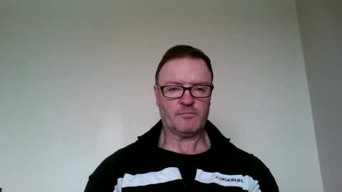 Snapshot of irish_pipe chatting on 04-10-26, 09:36 irish_pipe online show from 04-10-26, 09:36