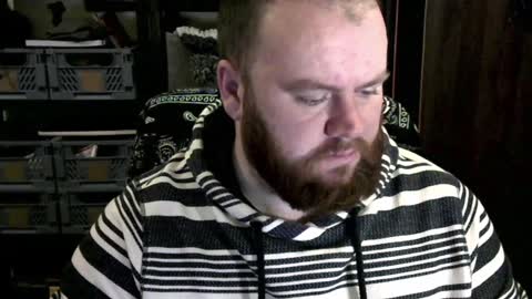 twitter theirishman205 online show from 12-22-24, 05:10