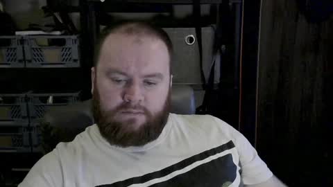 twitter theirishman205 online show from 12-24-24, 04:08