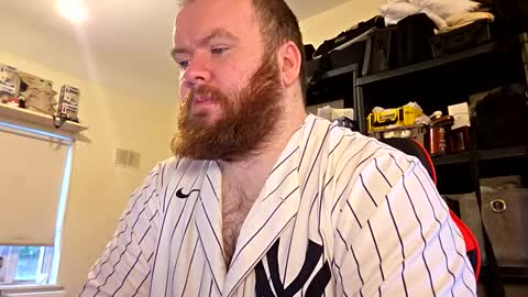 twitter theirishman205 online show from 12-14-25, 10:09