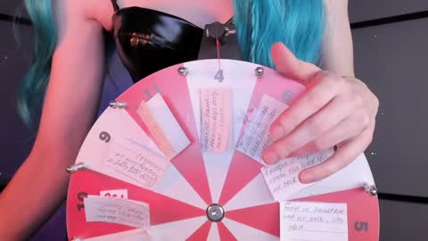 Snapshot of irisice chatting on 12-15-24, 07:31 Miss Iris Fansly Miss Iris new inst. online show from 12-15-24, 07:31