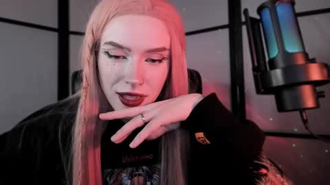Snapshot of irisice chatting on 02-20-25, 02:02 Miss Iris Fansly Miss Iris new inst. online show from 02-20-25, 02:02