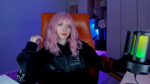 Miss Iris Fansly Miss Iris new inst.  online show from 04-25-26, 07:11