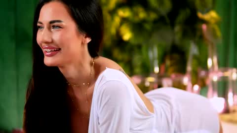 Maria online show from 05-23-26, 05:34