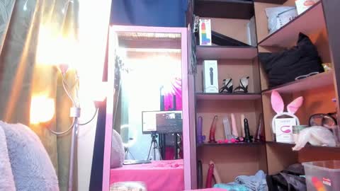 Snapshot of iriss_25 chatting on 02-13-25, 12:21 iris online show from 02-13-25, 12:21