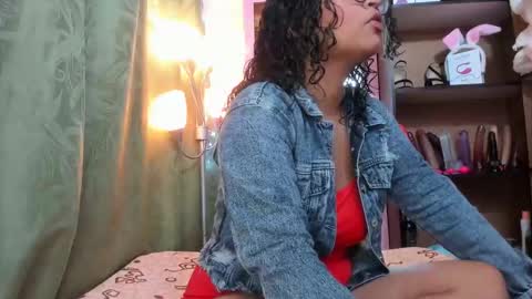 Snapshot of iriss_25 chatting on 02-15-25, 10:55 iris online show from 02-15-25, 10:55