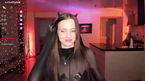 irisskiss online show from 06-25-26, 06:56