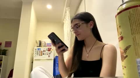 irisss31 online show from 05-15-26, 06:37