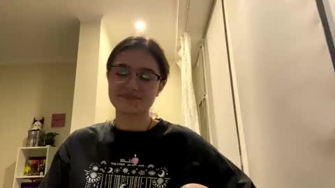 irisss31 online show from 05-21-26, 06:48