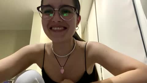 irisss31 online show from 05-25-26, 07:09