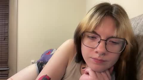 irissweets online show from 04-29-26, 02:48