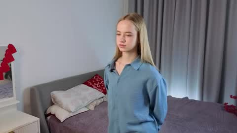 Snapshot of irmgardwoodfolk chatting on 03-22-26, 11:02 Alexa online show from 03-22-26, 11:02