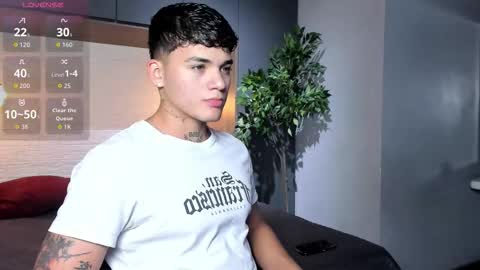 Snapshot of iron_tous chatting on 02-23-26, 09:23 Iron Tous online show from 02-23-26, 09:23