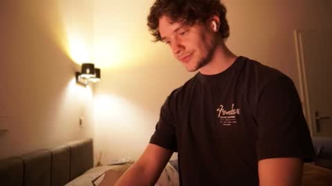 Sam online show from 11-21-25, 09:57