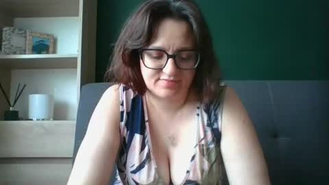 Paris online show from 07-07-26, 07:23