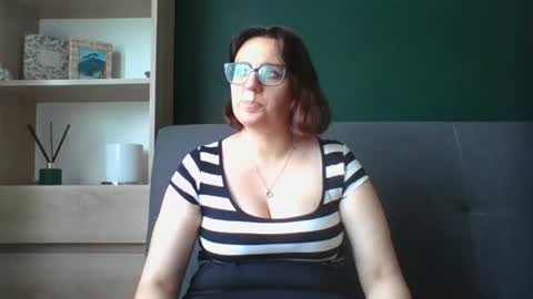 Paris online show from 07-14-26, 10:21