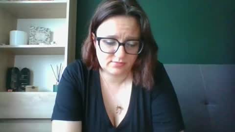 Paris online show from 07-30-26, 06:01