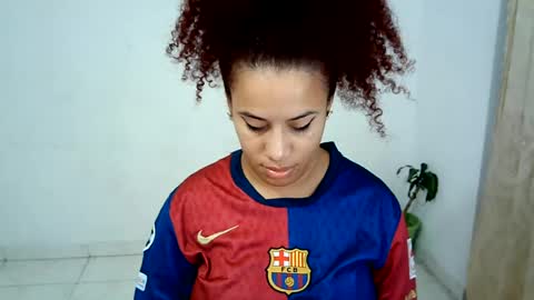 Snapshot of isa_bellaxx23 chatting on 07-02-26, 01:05 isa_bellaxx23 online show from 07-02-26, 01:05