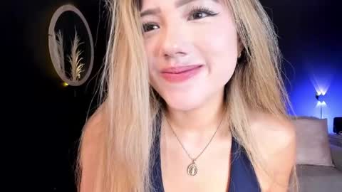 Isa Cortes  online show from 04-17-26, 01:36