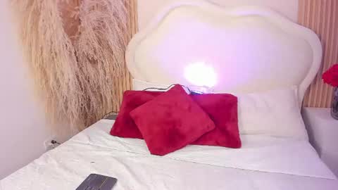 Snapshot of isa_croft chatting on 06-16-26, 01:03 isa_croft online show from 06-16-26, 01:03