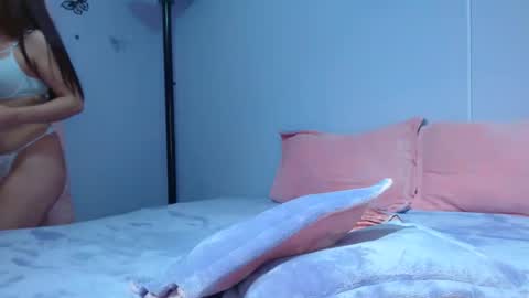 Snapshot of isa_jones1 chatting on 12-03-24, 01:41 isa_jones1 online show from 12-03-24, 01:41