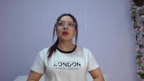 Snapshot of isa_jones1 chatting on 12-14-24, 01:06 isa_jones1 online show from 12-14-24, 01:06