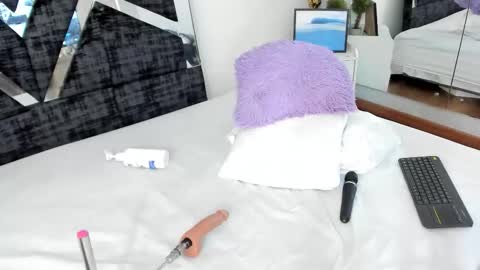 oIssaJonneso online show from 03-05-26, 02:02