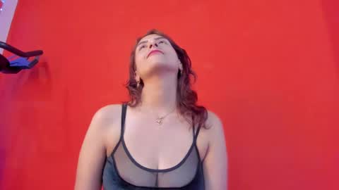 Snapshot of isa_kis_1 chatting on 02-12-25, 02:54 Isabella online show from 02-12-25, 02:54