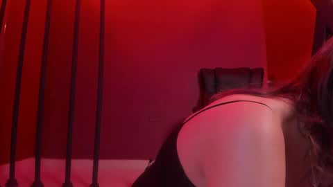 Snapshot of isa_kis_1 chatting on 03-06-25, 02:51 Isabella online show from 03-06-25, 02:51