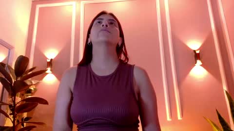 Snapshot of isa_kis_1 chatting on 04-29-26, 11:47 Isabella online show from 04-29-26, 11:47