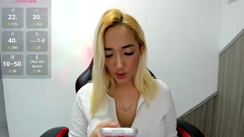 isa_klein online show from 02-25-26, 12:59