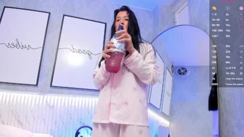 Snapshot of isa_little4u chatting on 05-18-26, 10:21 online show from 05-18-26, 10:21