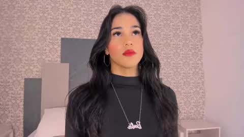 Isa  online show from 09-26-25, 12:31