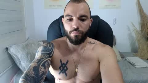 Isaac carter online show from 11-30-25, 11:14