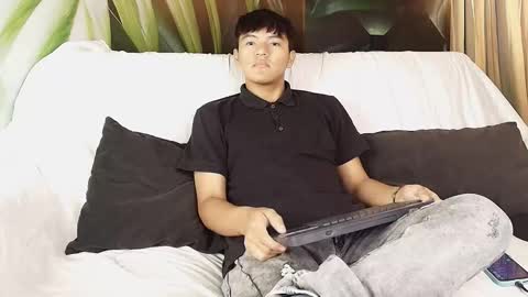 isaac_grimm online show from 01-19-26, 03:32