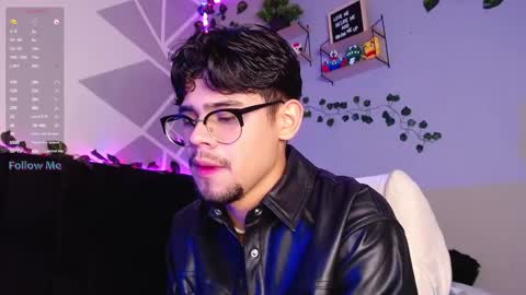 Isaac Saenz. online show from 12-05-24, 12:41