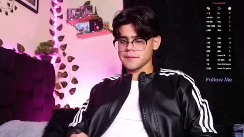 Isaac Saenz. online show from 02-22-25, 12:05